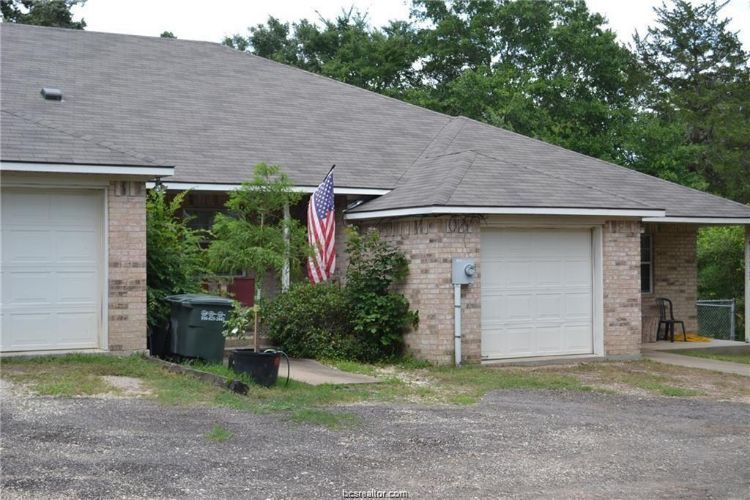 17325 Cedar Rock Ct, College Station, TX 77845