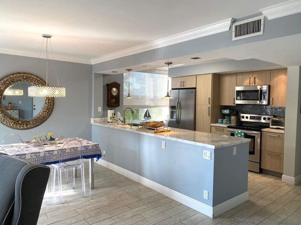 950 Egret Cir #5411, Delray Beach, FL 33444