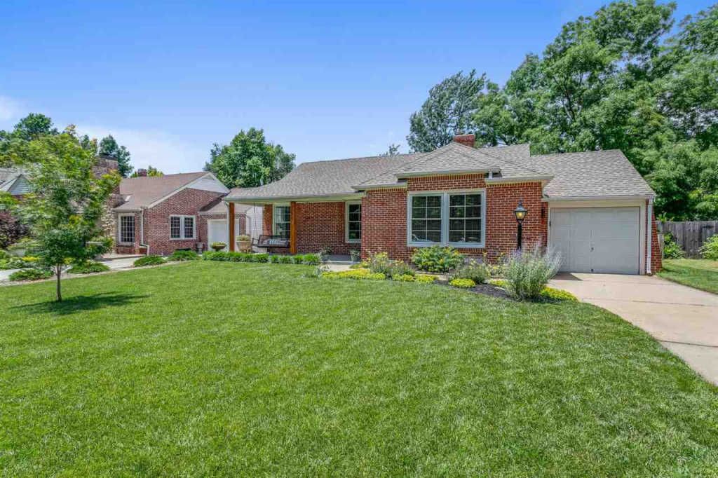 251 N Parkwood Ln, Wichita, KS 67208 Trulia