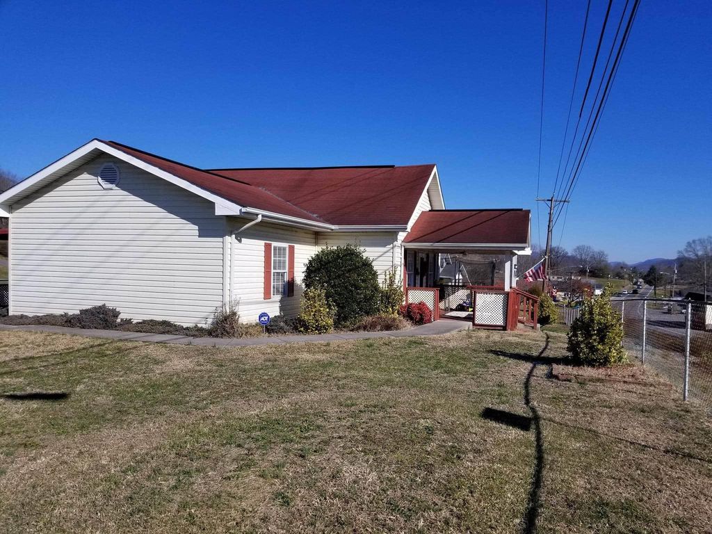 114 Edwards St, Pennington Gap, VA 24277 3 Bed, 2 Bath SingleFamily