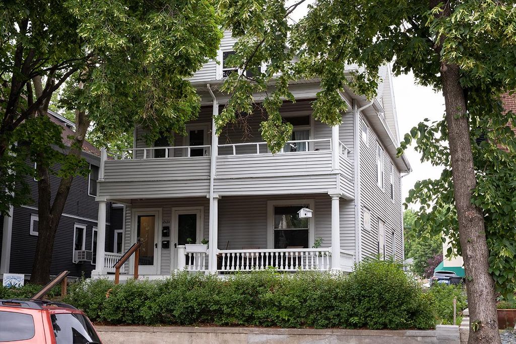 2121 Harriet Ave, Minneapolis, MN 55405