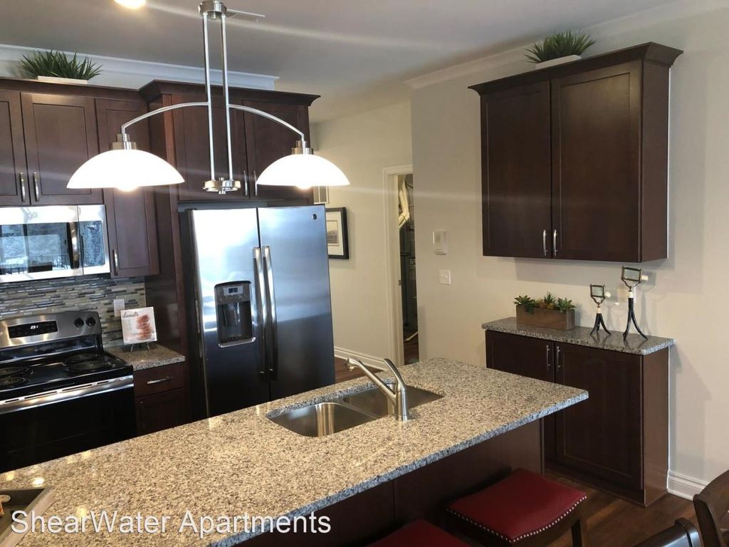 2063 Shearwater Cir, Walled Lake, MI 48390