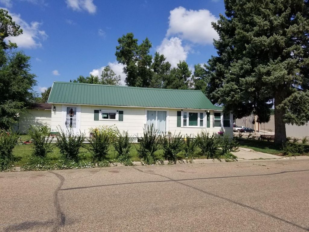 117 2nd Ave SW, Beulah, ND 3 Bed, 2 Bath SingleFamily Home 36