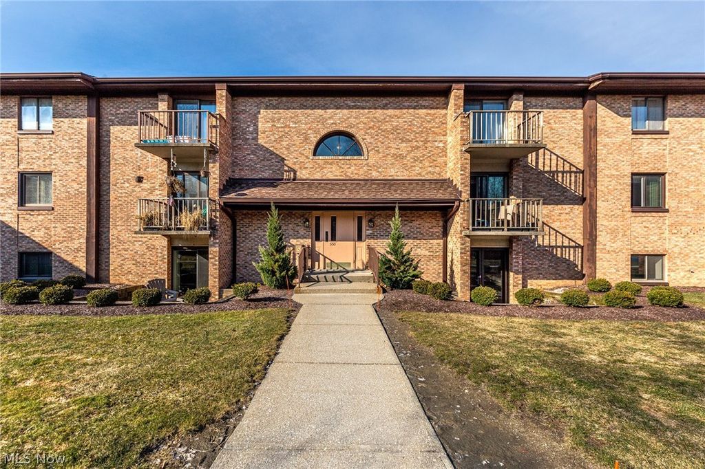 550 Tollis Pkwy #108, Broadview Heights, OH 44147