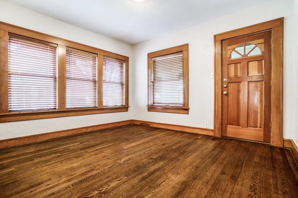 5921 Vanderbilt Ave, Dallas, TX 75206