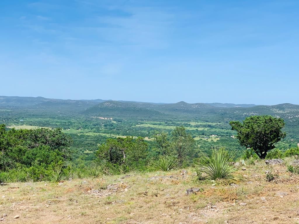 40 N Ridge Dr, Concan, TX 78838 Trulia