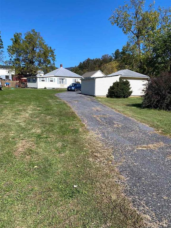 30 S Jackson St, Craigsville, VA 24430 2 Bed, 1 Bath SingleFamily Home MLS 609621 24