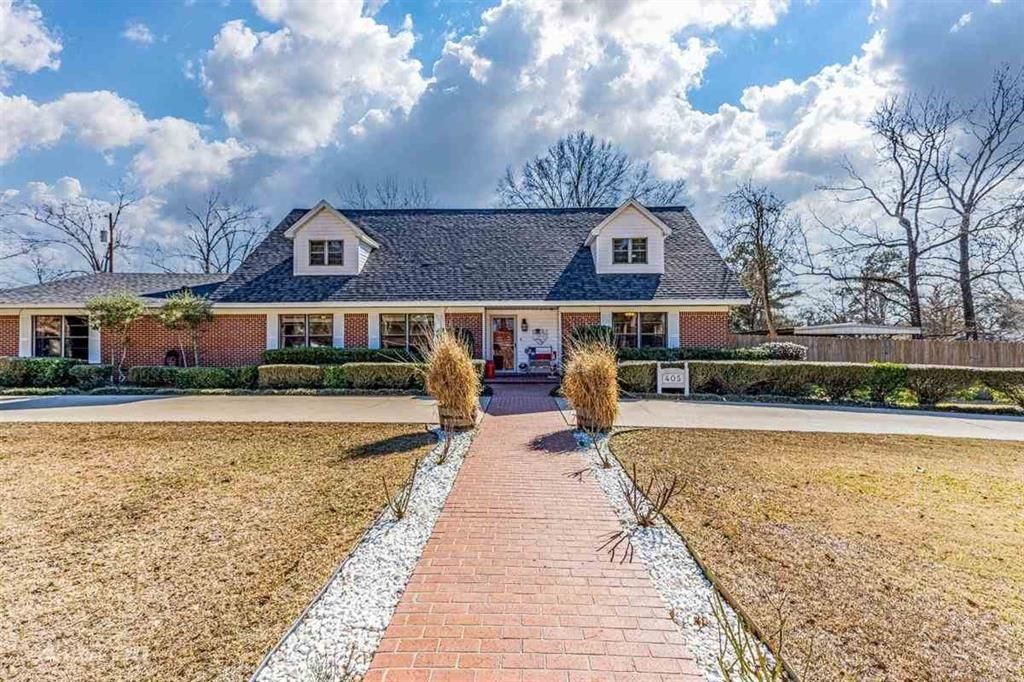 405 W Perry Pl, Carthage, TX 75633