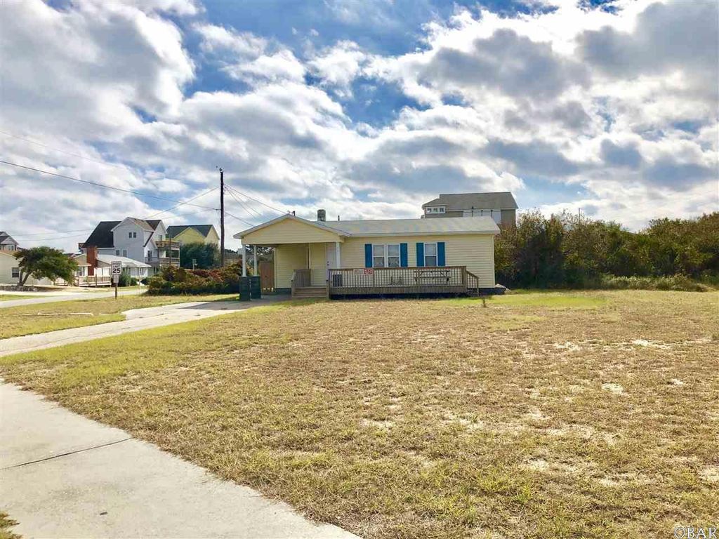 109 E 3rd St, Kill Devil Hills, NC 3 Bed, 1 Bath SingleFamily Home