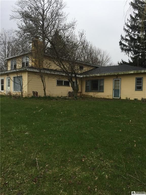 9499 E Main Rd, Ripley, NY 14775