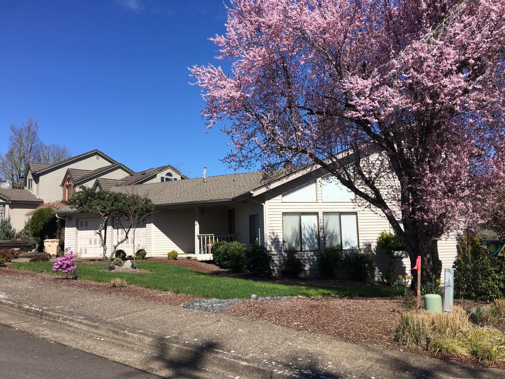 3851 NW Wisteria Way, Corvallis, OR 4 Bed, 2.5 Bath SingleFamily