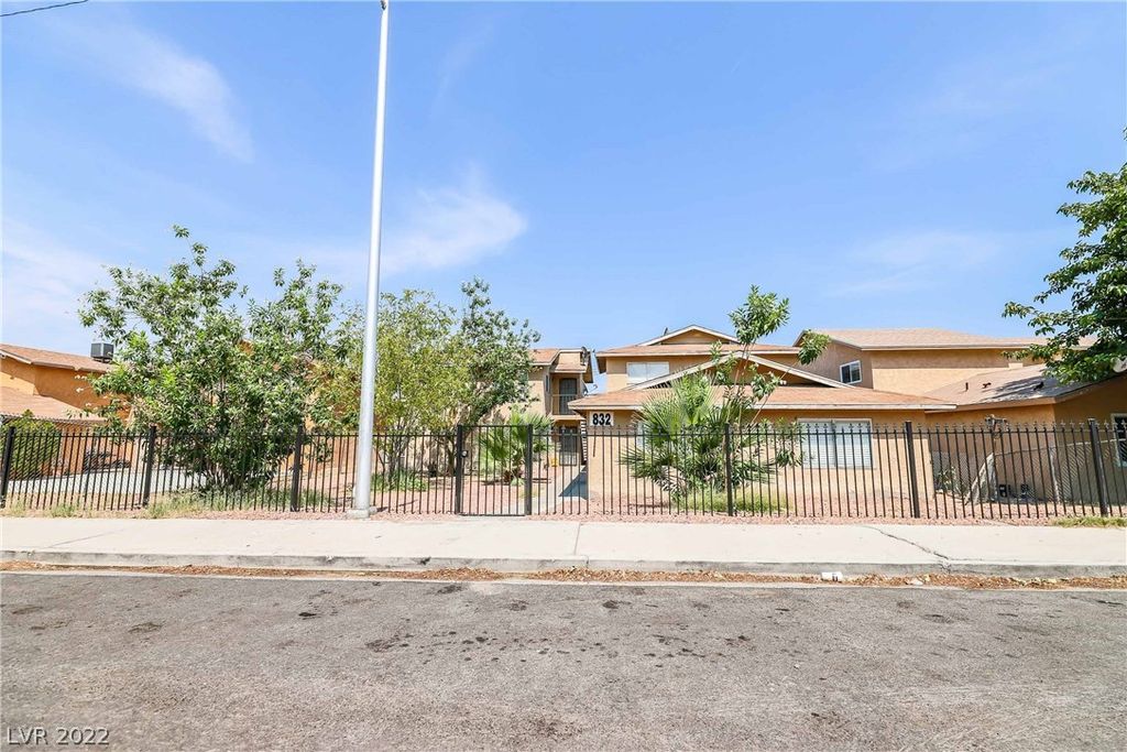 832 Held Rd #D, Las Vegas, NV 89101