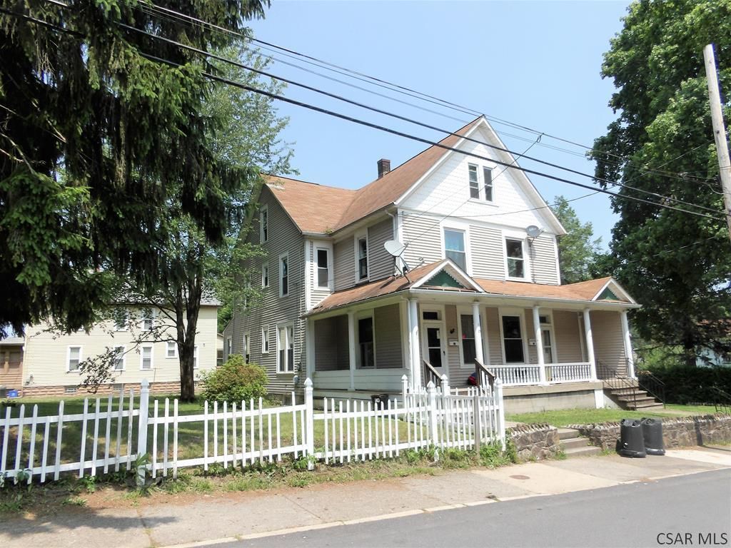 214-216 Chandler Ave, Johnstown, PA 15906