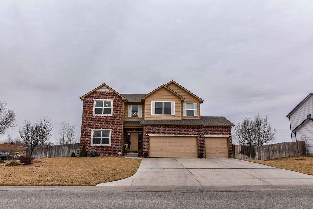 1218 N Oak St Goddard Ks, Goddard, KS 67052 Trulia