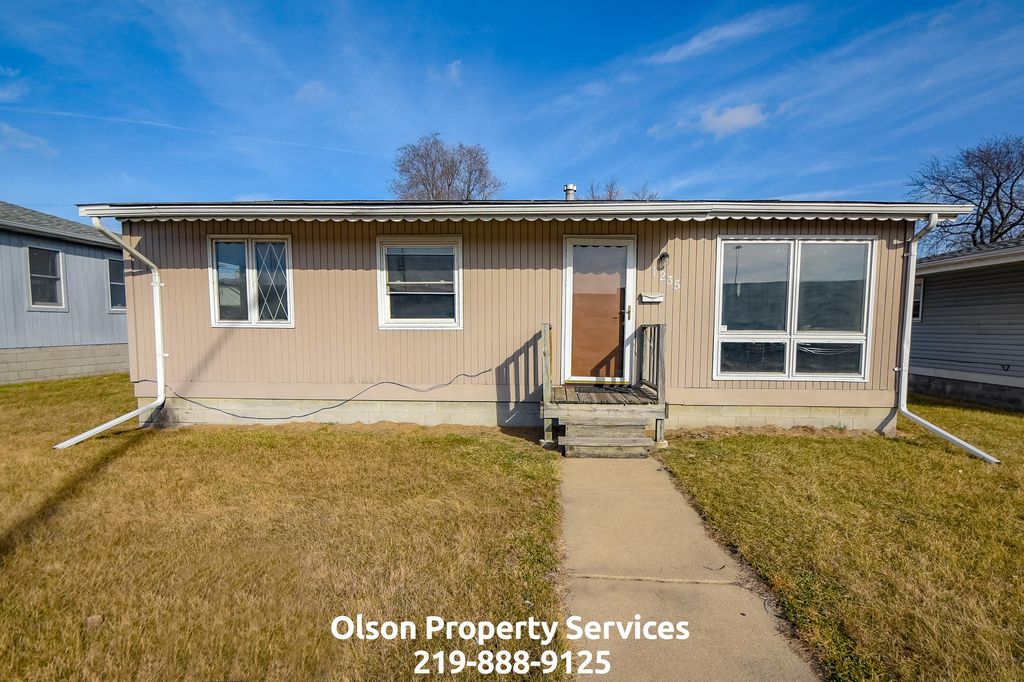 1235 Logan St, Hammond, IN 46320