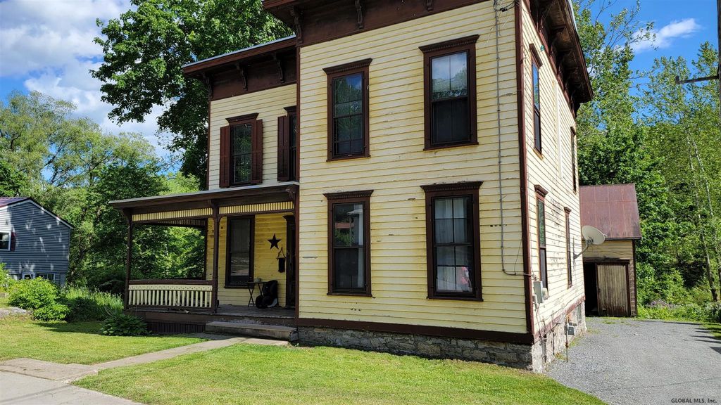 29 Reid St, Fort Plain, NY 13339