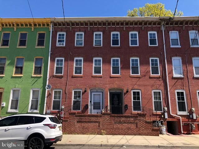 244 Spring St, Trenton, NJ 08618