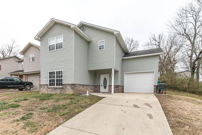 1410 Tremont St, Poplar Bluff, MO 63901