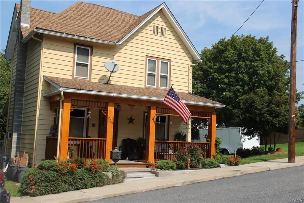 Miller House Bangor Pa Christmas 2022 207 Miller St, Bangor, Pa 18013 | Trulia