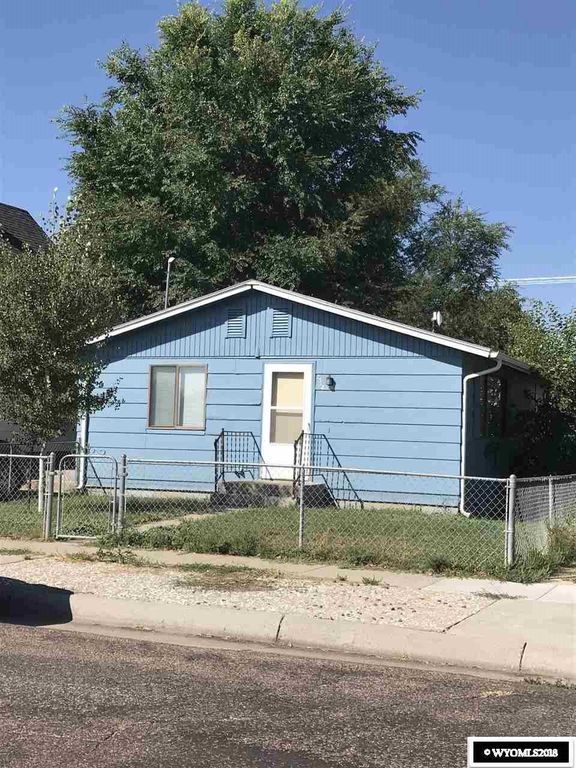 2318 W B St, Torrington, WY 82240 Trulia