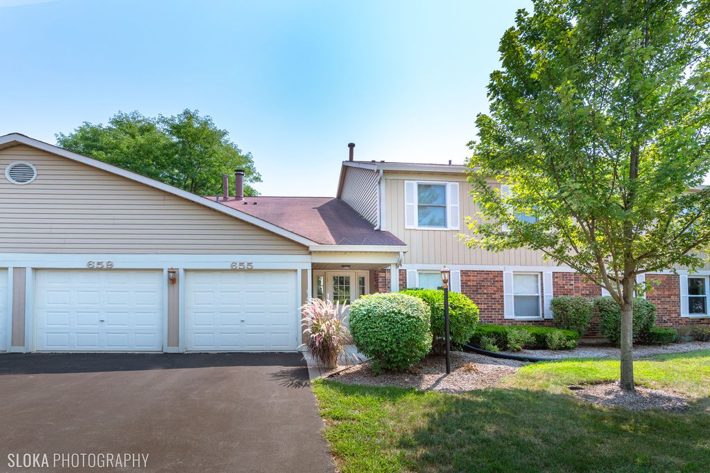 659 N Deer Run Dr #659, Palatine, IL 60067