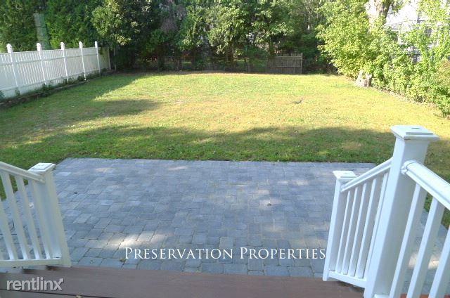 297 Cabot St, Newton, MA 02460