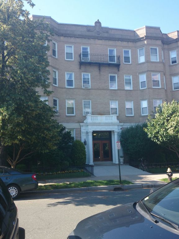 95 Park Dr #25, Boston, MA 02215