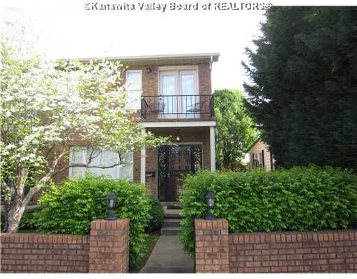 820 Kanawha Blvd W, Charleston, WV 25302
