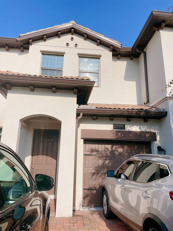 1326 Royal Street George Blvd #1326, Davenport, FL 33896