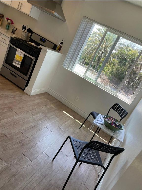 Trio Apartments Costa Mesa, CA Trulia