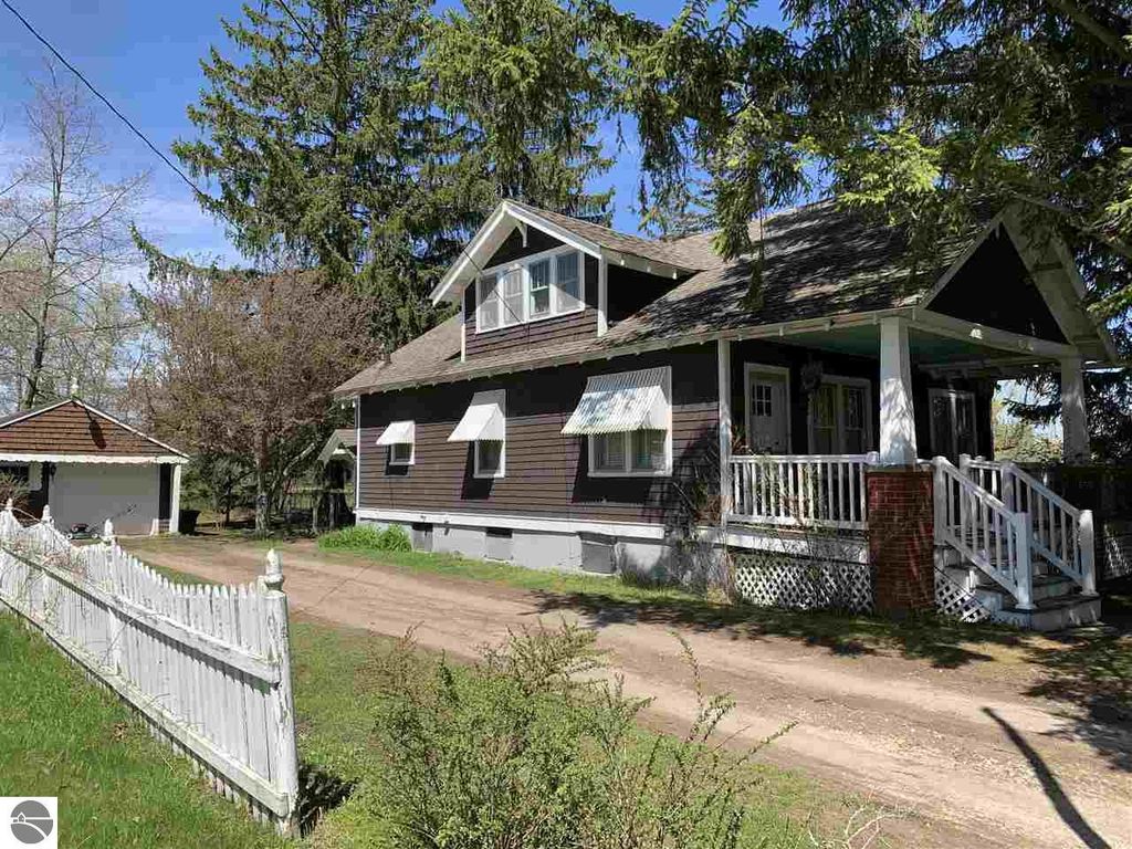 218 W Main St, Hale, MI 48739 Trulia