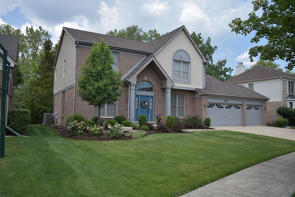 650 Middleton Ln, Des Plaines, IL 60016