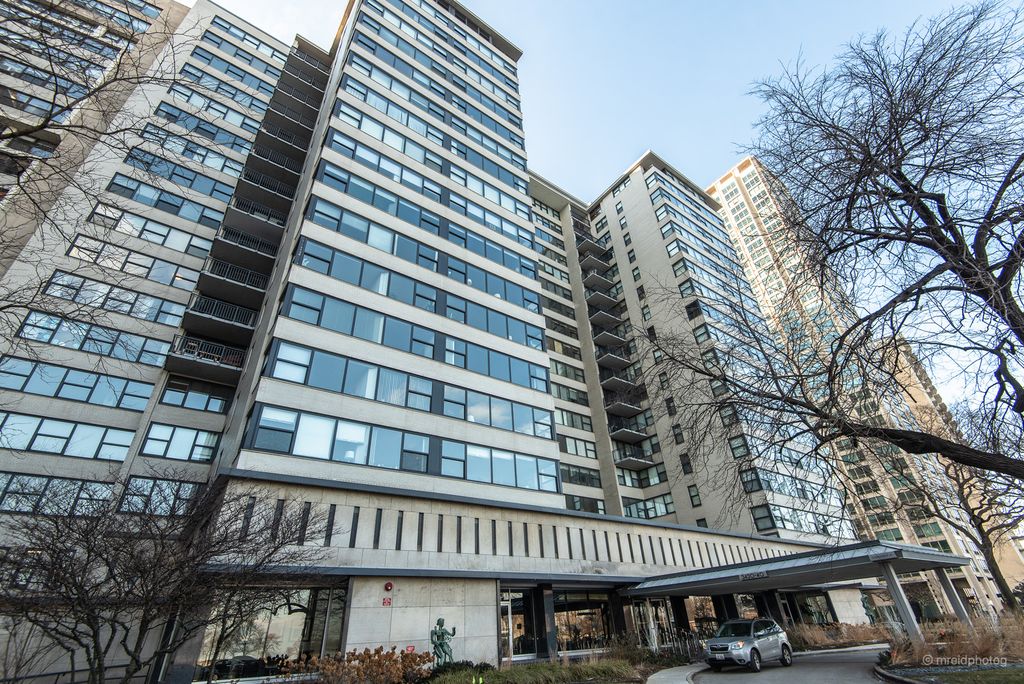 3440 N Lake Shore Dr #14D, Chicago, IL 60657