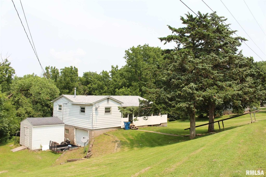 527 Reynolds St, Leclaire, IA 52753 Trulia
