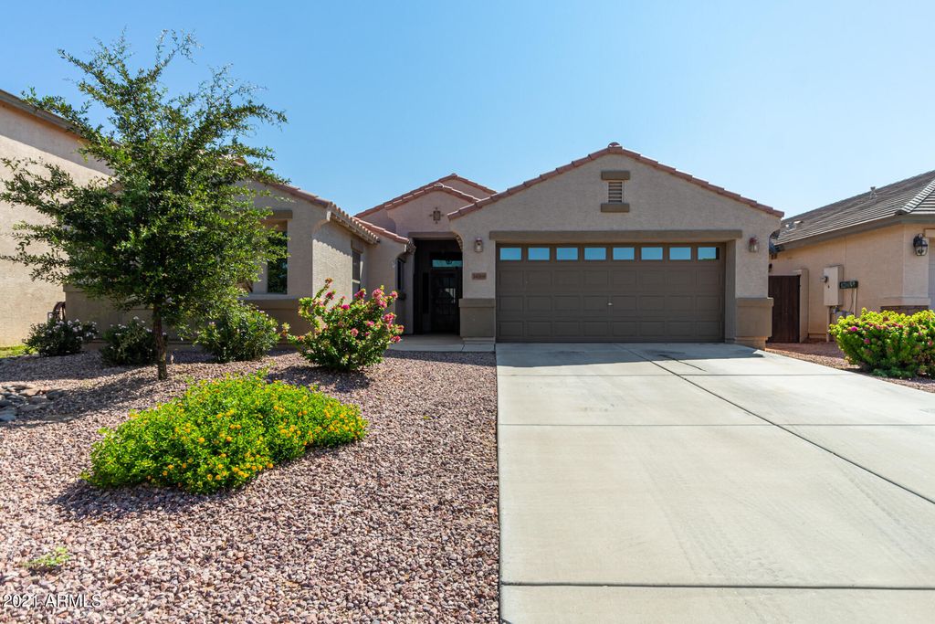 34569 N Vidlak Dr, San Tan Valley, AZ 85143