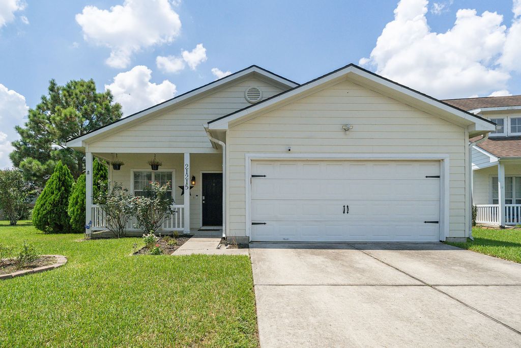 21215 Peachvine Ln, Tomball, TX 77375