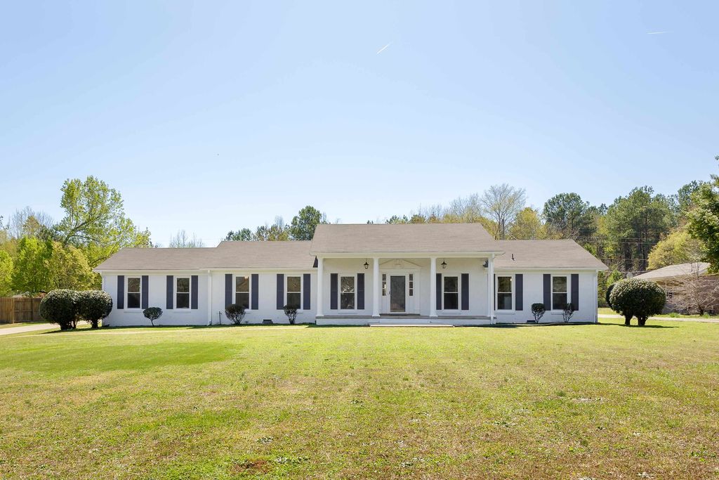 543 County Road 7, Florence, AL 35633