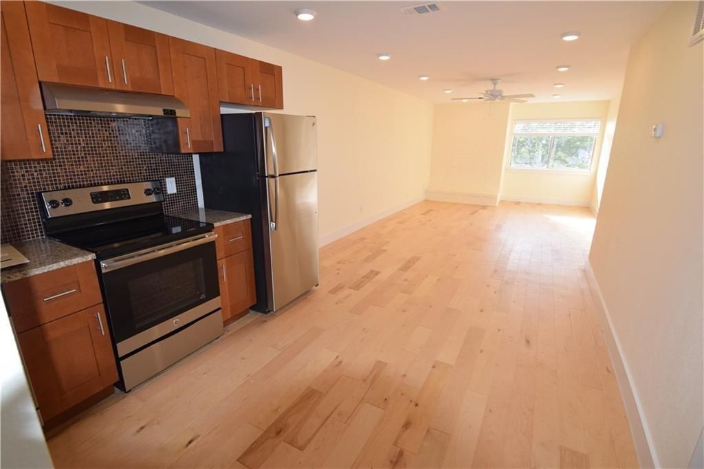909 Reinli St #243, Austin, TX 78751