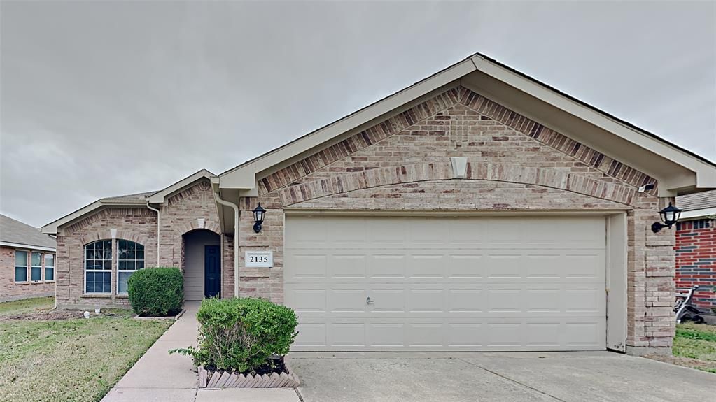 2135 Cedar Park Dr, Forney, TX 75126