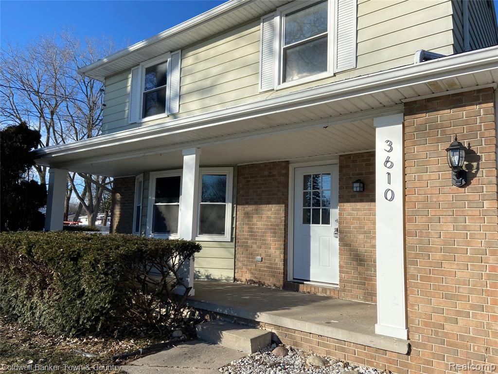 3610 W Holmes Rd, Lansing, MI 48911