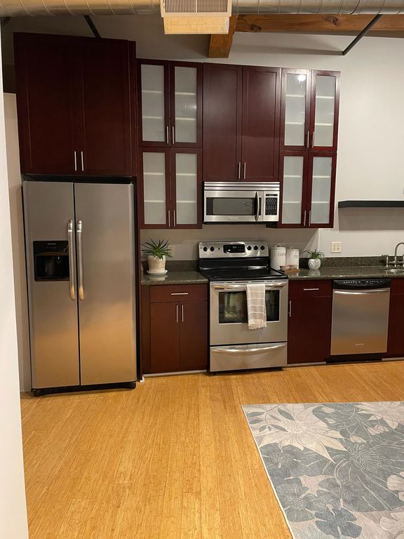 317 S Elm St, Owosso, MI 48867