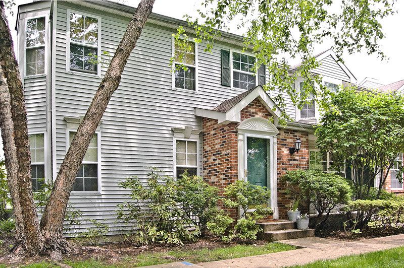 2701 Cortland Ln, Whippany, NJ 07981