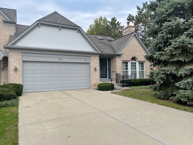 116 Versailles Ct, Bloomingdale, IL 60108