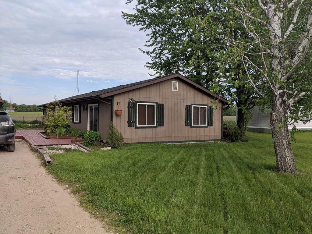 3230 S Johnson Ave, Newaygo, MI 49337 Trulia