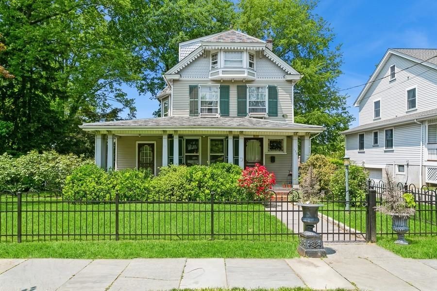 170 Larch Ave, Bogota, NJ 07603 See Est. Value, Schools & More