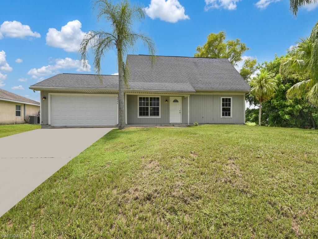 2044 NE 20th Ter, Cape Coral, FL 33909