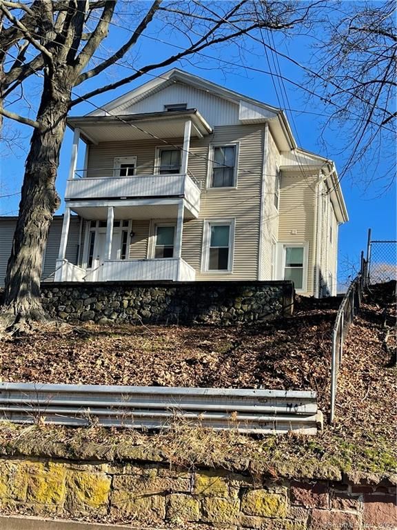 104 S Colony St, Meriden, CT 06450