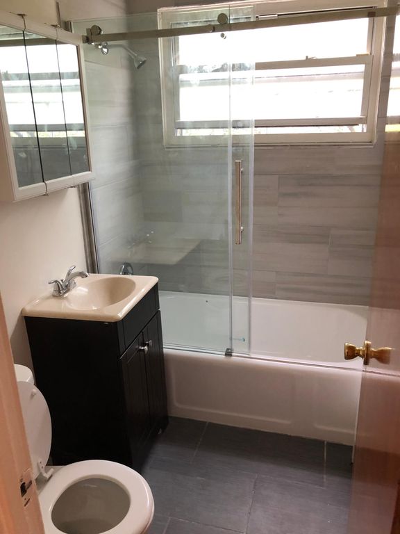 5320 N Washtenaw Ave #2S, Chicago, IL 60625