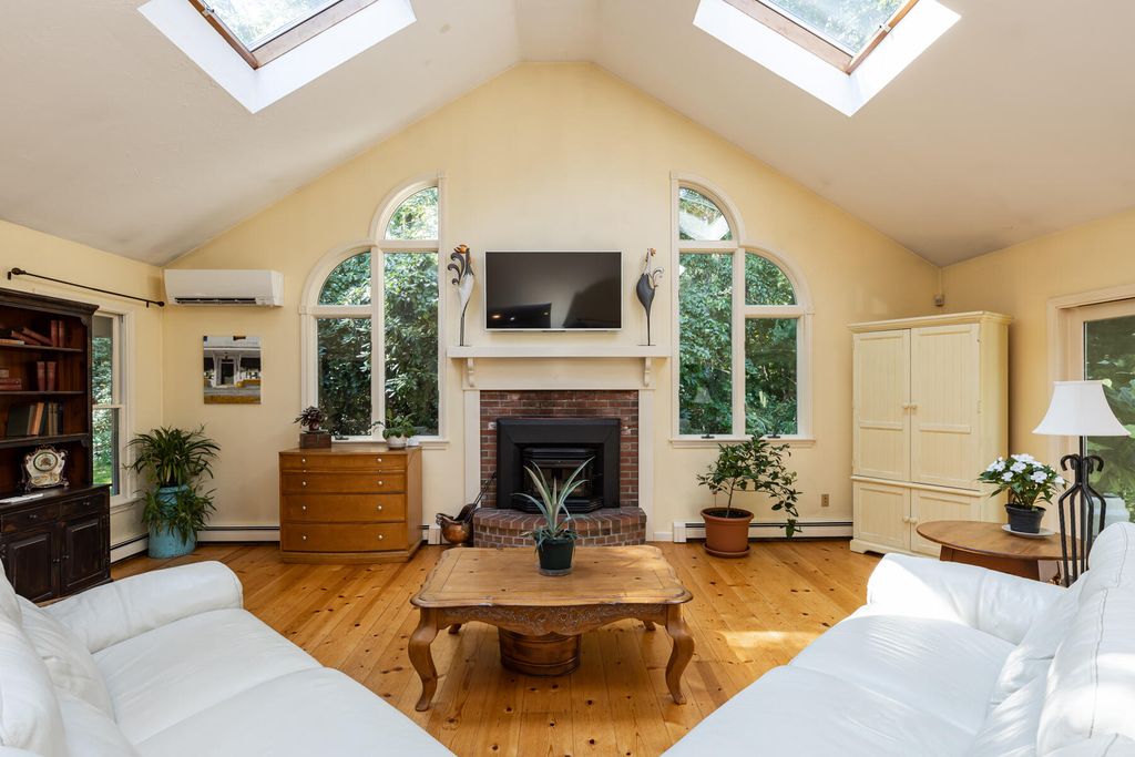 142 Coachman Lane, Barnstable, MA 02668