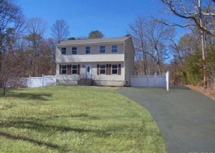 18 Middle Island Rd, Middle Island, NY 11953 Trulia